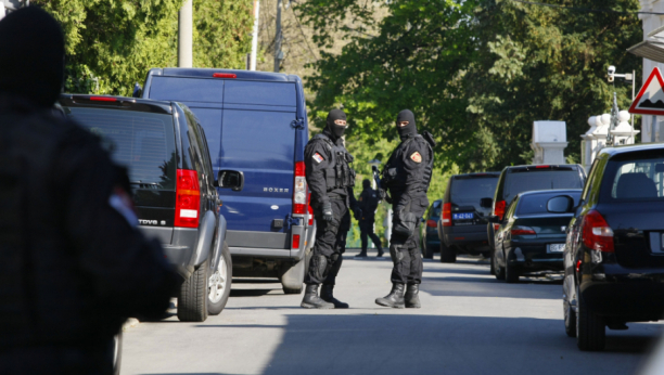 AKCIJA POLICIJE NA HORGOŠU Uhapšen Albanac sa Interpolove poternice