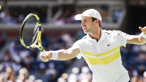 SENZACIJA U RUSIJI! Malo poznati Holanđanin eliminisao ŠESTOG IGRAČA SVETA i krenuo po trofej!