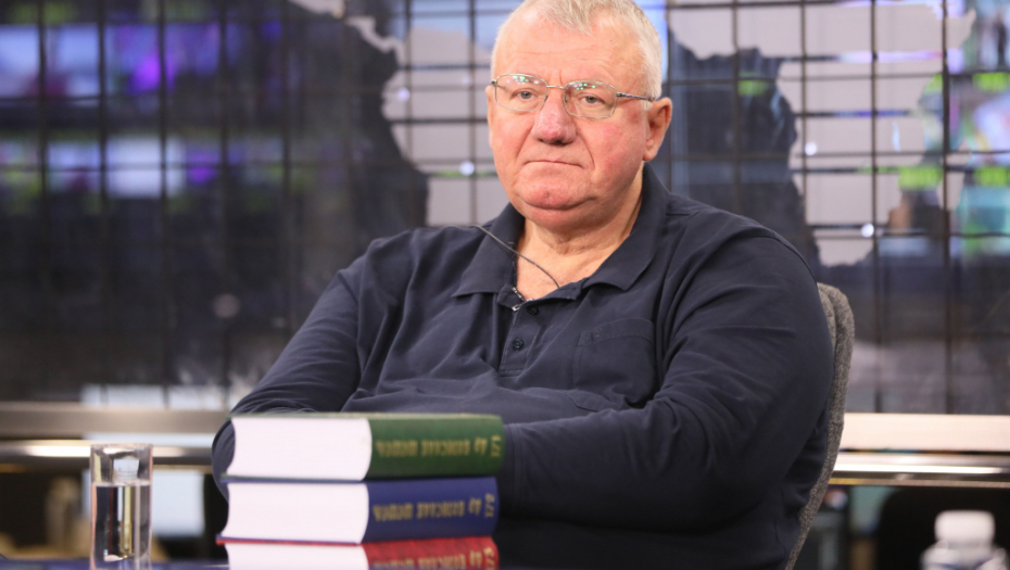 Vojislav Seselj annuncia una grande notizia