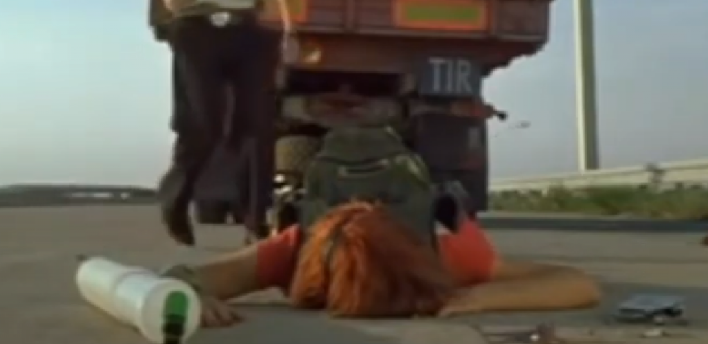 Glumila sa Žikom Todorovićem, pa nestala! Evo kako danas izgleda Suzana iz hit komedije ,,Sivi kamion crvene boje"