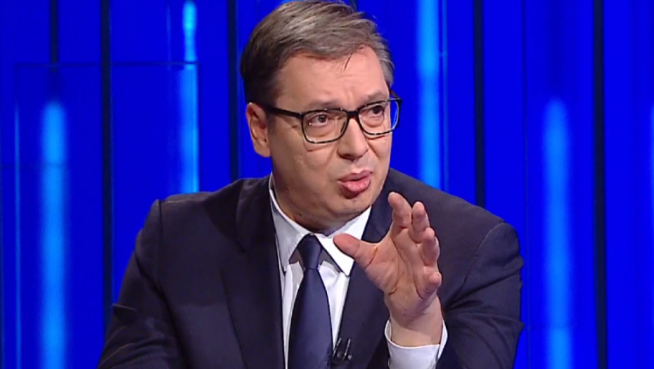 PREDSEDNIK ZATEČEN Vučić:  Au, jel ovo nije lažni nalog?!