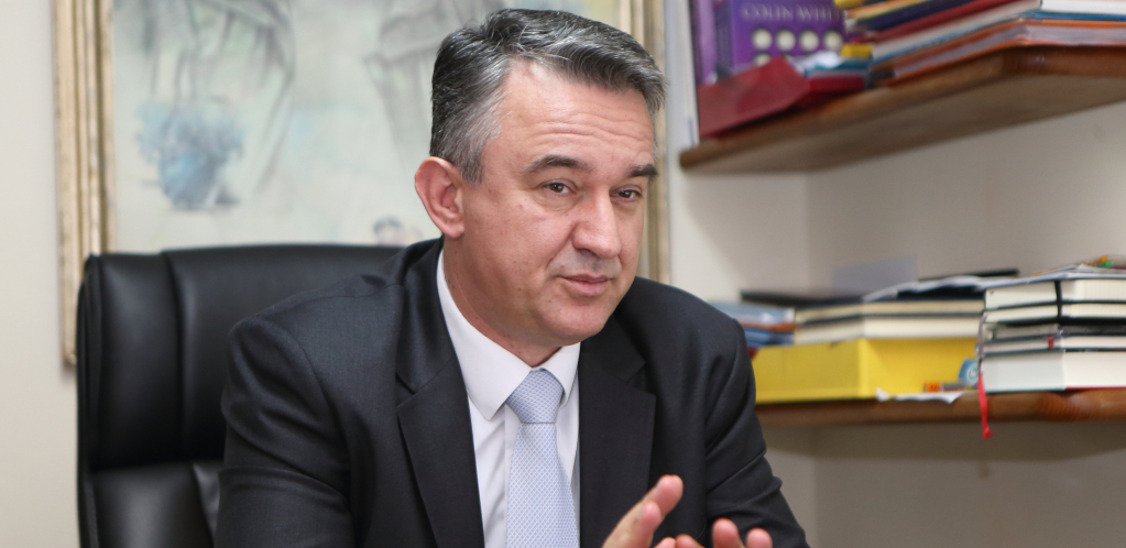 SIN GENERALA RATKA MLADIĆA TVRDI DA NJEGOVA SESTRA NIJE SAMA SEBI ODUZELA ŽIVOT Darko Mladić: Našu Anu su ubili!