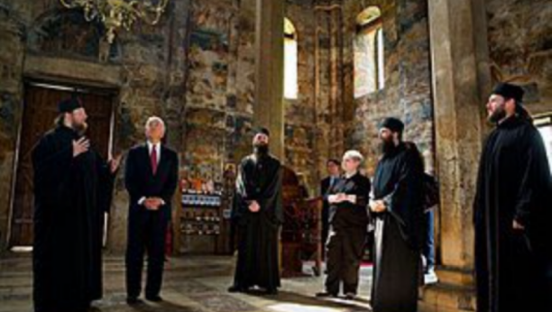 STIGLA IH BOŽJA KAZNA Strašna sudbina Turaka, koji su pokušali da na silu pretvore Visoke Dečane u džamiju