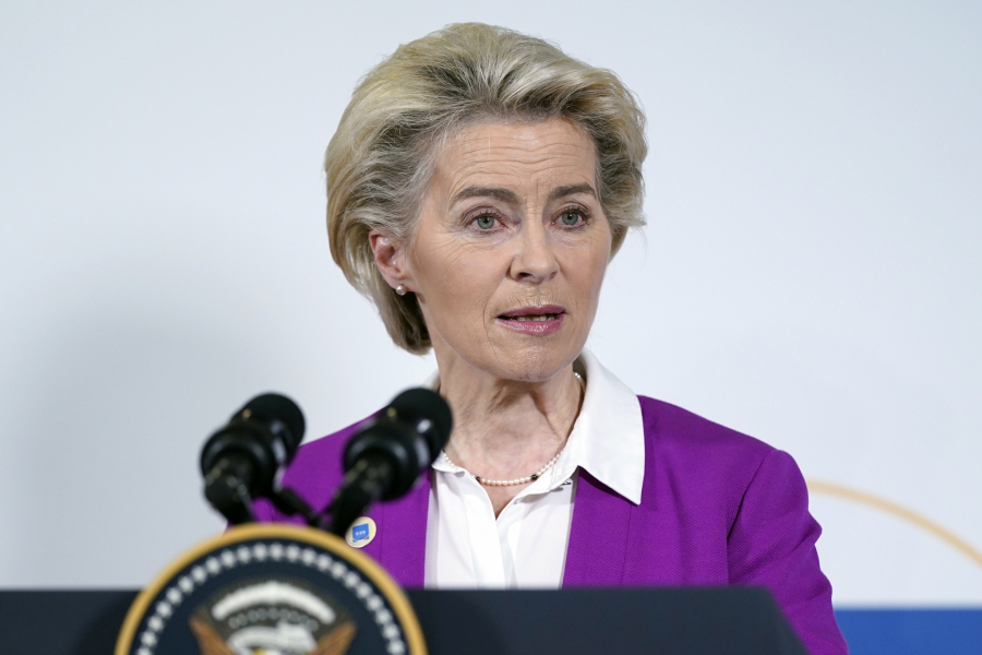 (UŽIVO) RUSKI HELIKOPTERI UNIŠTILI TEHNIKU OSU Ekskluzivni snimak sa fronta (FOTO/VIDEO)