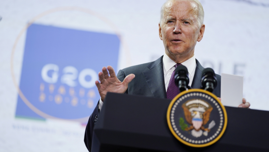 GLASAJTE Mask pita na Tviteru da li da proda akcije Tesle