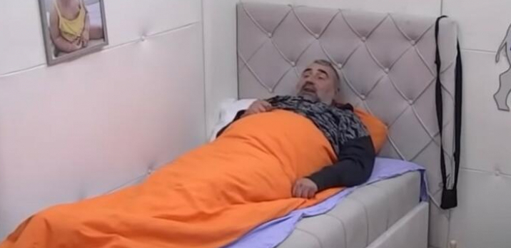 MIKI NAPUŠTA ZADRUGU, MORA NA OPERACIJU Procurila informacija za Đuričića, otkriveno da ima hitnu intervenciju!
