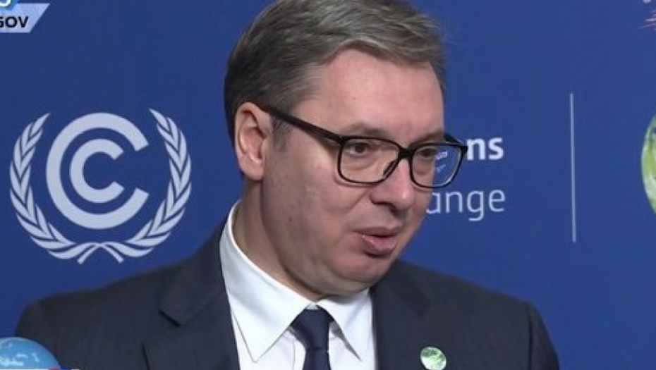 VUČIĆ ISMEJAO LAŽI OPOZICIJE Za tri dana biće da sam sa grofom Drakulom jurio Kenedija po ulicama!