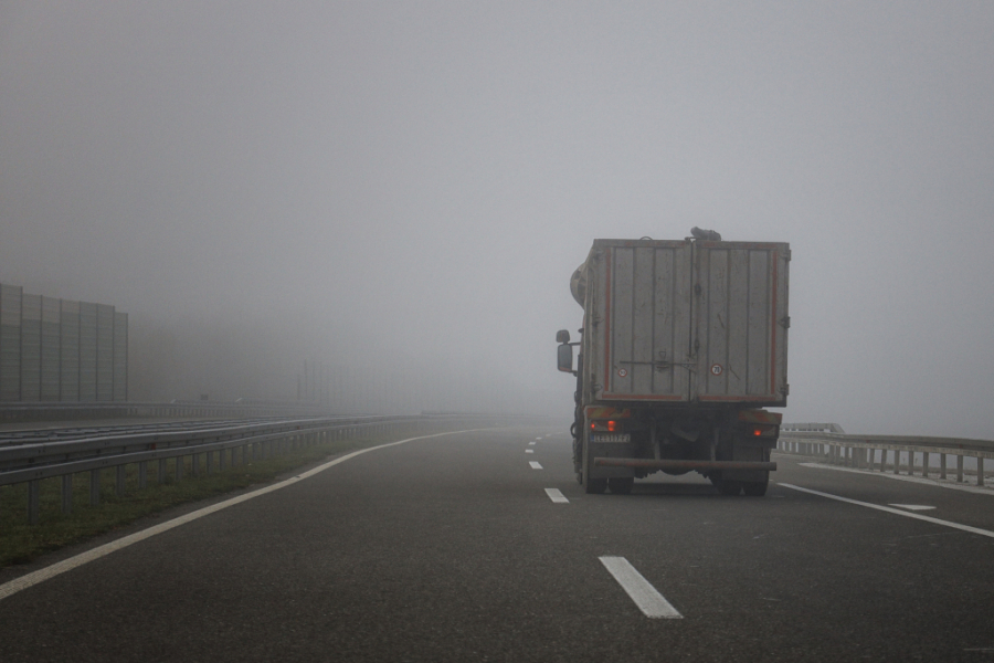 VOZAČI, OPREZ! Zbog ovoga su uslovi za vožnju otežani