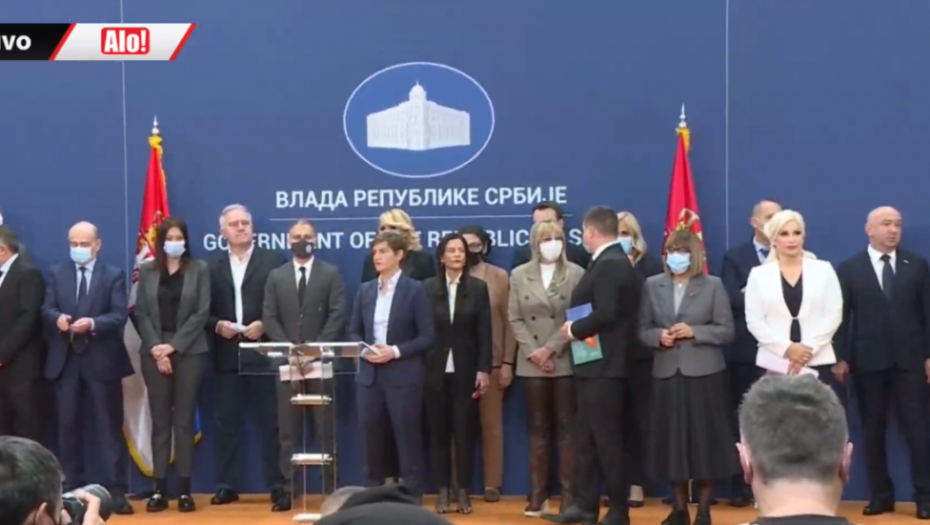 VLADA SRBIJE INTERVENISALA Nema više poskupljenja - Cena ograničena na 46 dinara!