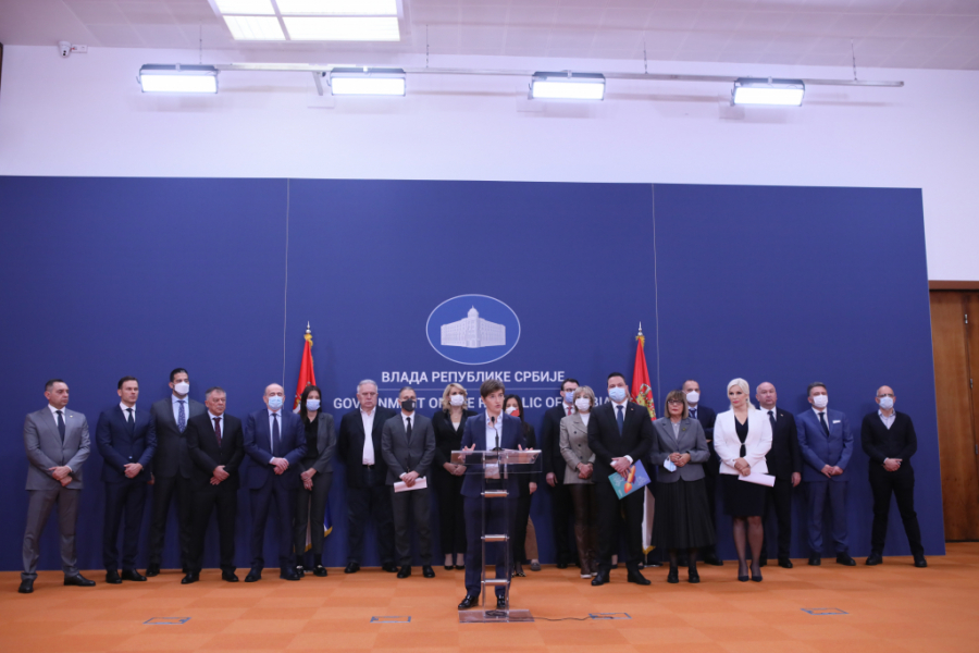 PREMIJERKA BRNABIĆ PREDSTAVILA REZULTATE VLADE Plate i penzije će rasti!