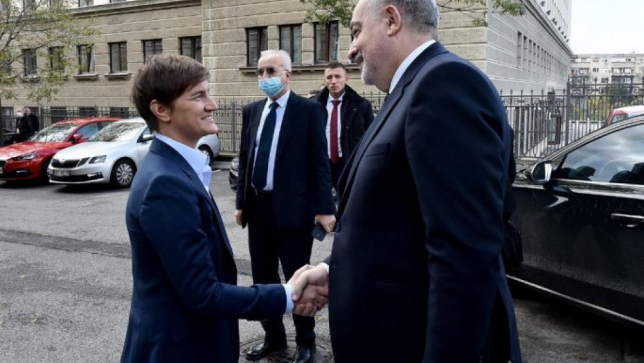 "POLOŽIO SAM VENAC NA PLOČU DR ĐINĐIĆU" Krivokapić stigao u Beograd, sastao se sa premijerkom Brnabić (FOTO)