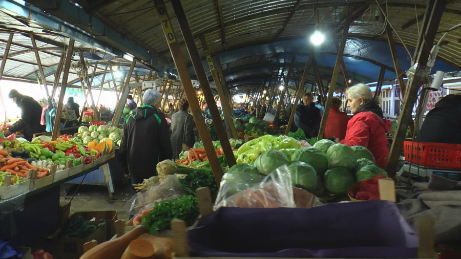 UŽICE IMA SVOG SUPERHEROJA Vesna Draškić je žena koja vraća veru u ljude, pomaže srpskom seljaku da ono što proizvede dođe i do kupaca (FOTO)