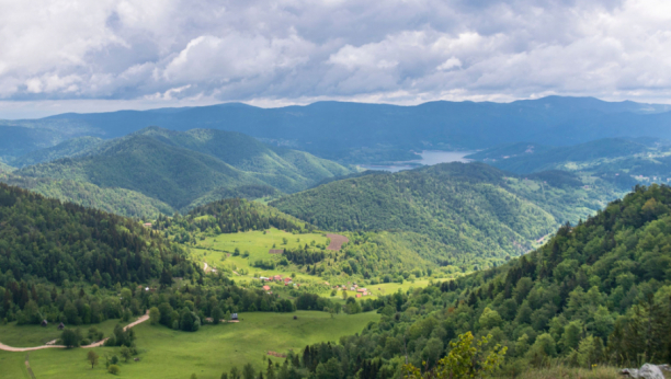 POGLED OD MILION DOLARA Sa najvišeg vrha srpske planine vide se tri države kao na dlanu (FOTO)