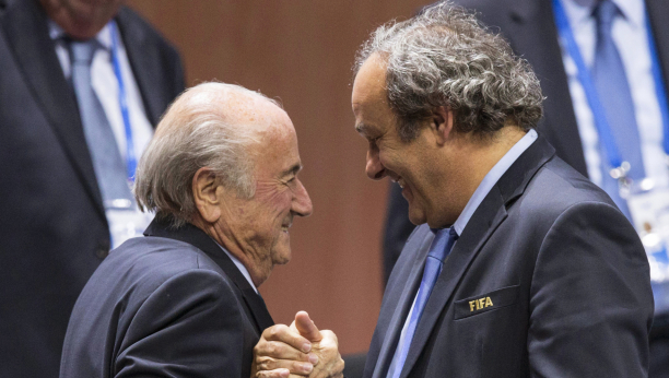 OSLOBOĐENI SVIH OPTUŽBI ZA KORUPCIJU Bivši predsednik FIFA i legenda francuskog fudbala doživeli istu odluku suda