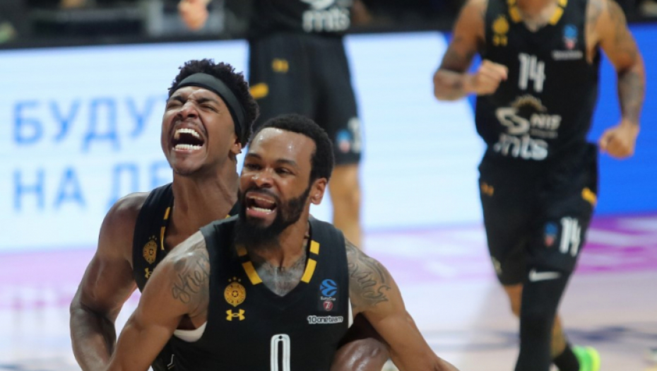 VIČE, DERE SE I PSUJE, ALI IPAK SHVATITE DA NIJE LUD! Kevin Panter iskreno o odnosu sa Željkom Obradovićem!