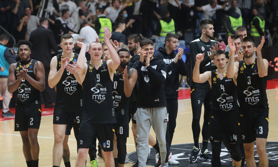 VIČE, DERE SE I PSUJE, ALI IPAK SHVATITE DA NIJE LUD! Kevin Panter iskreno o odnosu sa Željkom Obradovićem!