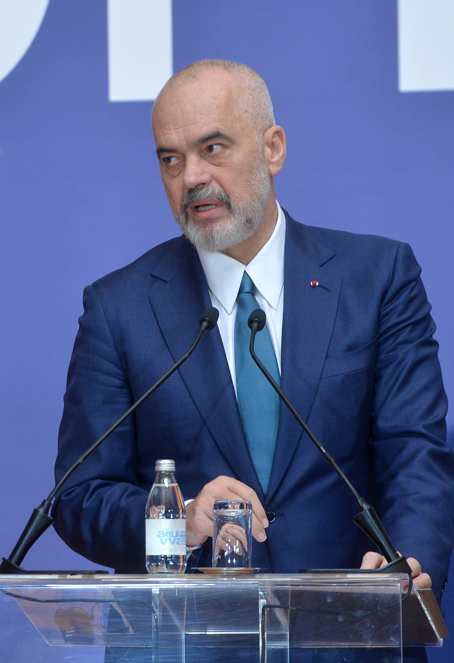 EDI RAMA USRED BEOGRADA OPLEO PO PRIŠTINI Da li smo mi glupi? Ne uvažavam njihove razloge!