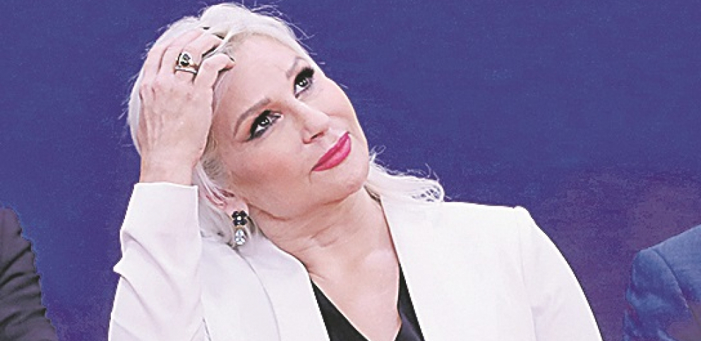 ZORANA SE NE KAJE I TERA PO SVOM Tvrdi da nema ništa loše u tome što je pričala za medije koji napadaju Vučićevu porodicu