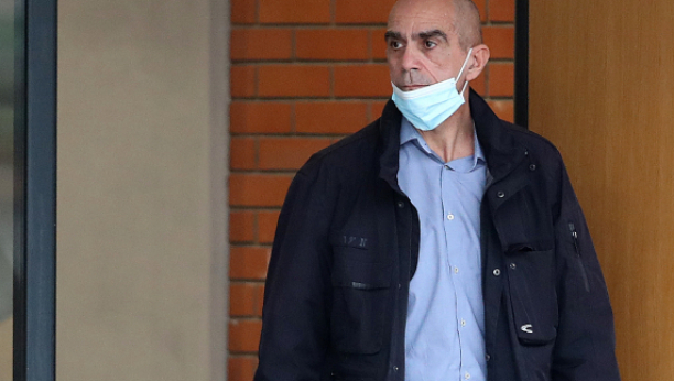 TVRDIO DA JE VUKAN PAŠČE, A MILICA LUDA, PA TUŽIO ALO! Bestidnik Srđan Orelj pisao gadosti o ćerki i sinovima predsednika, a onda se ostrvio na naš list!