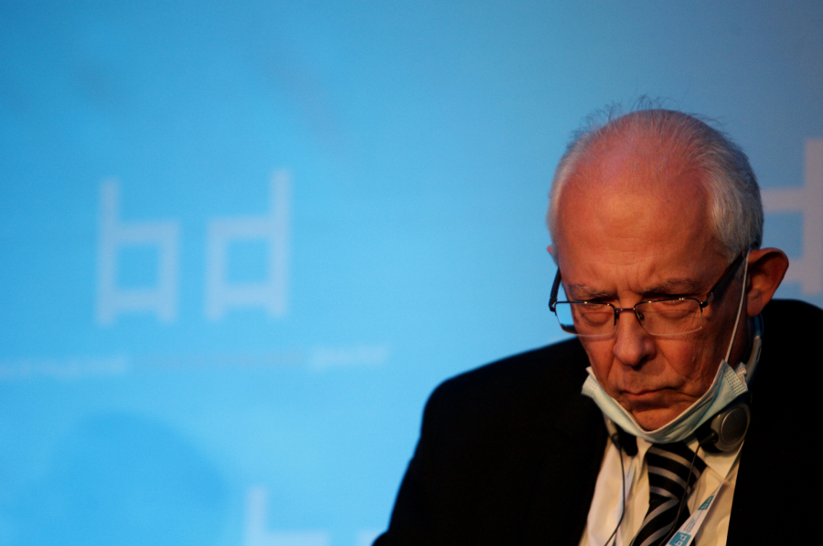 KADA ĆE DECA NA ZIMSKI RASPUST? Škole i roditelji i dalje u neizvesnosti, a ovi datumi su u igri