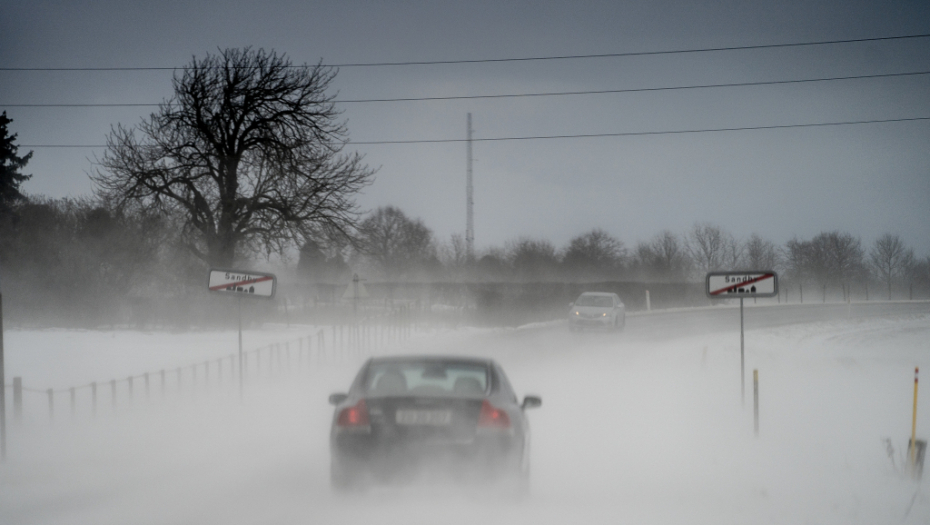 AMERI ĆE SE POSMRZAVATI, OVO SE NIKADA NIJE DESILO! Meteorolozi izdali ozbiljna upozorenja