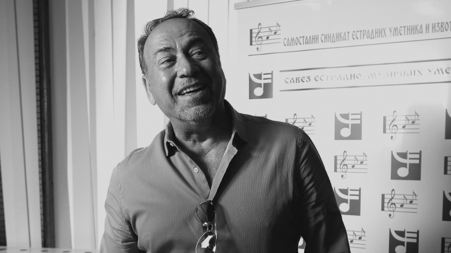 MARINKO JE KRIŠOM PLAKAO, KRIO SE OD PORODICE Pevač nije želeo da njegovi najmiliji znaju kroz kakvu agoniju prolazi!