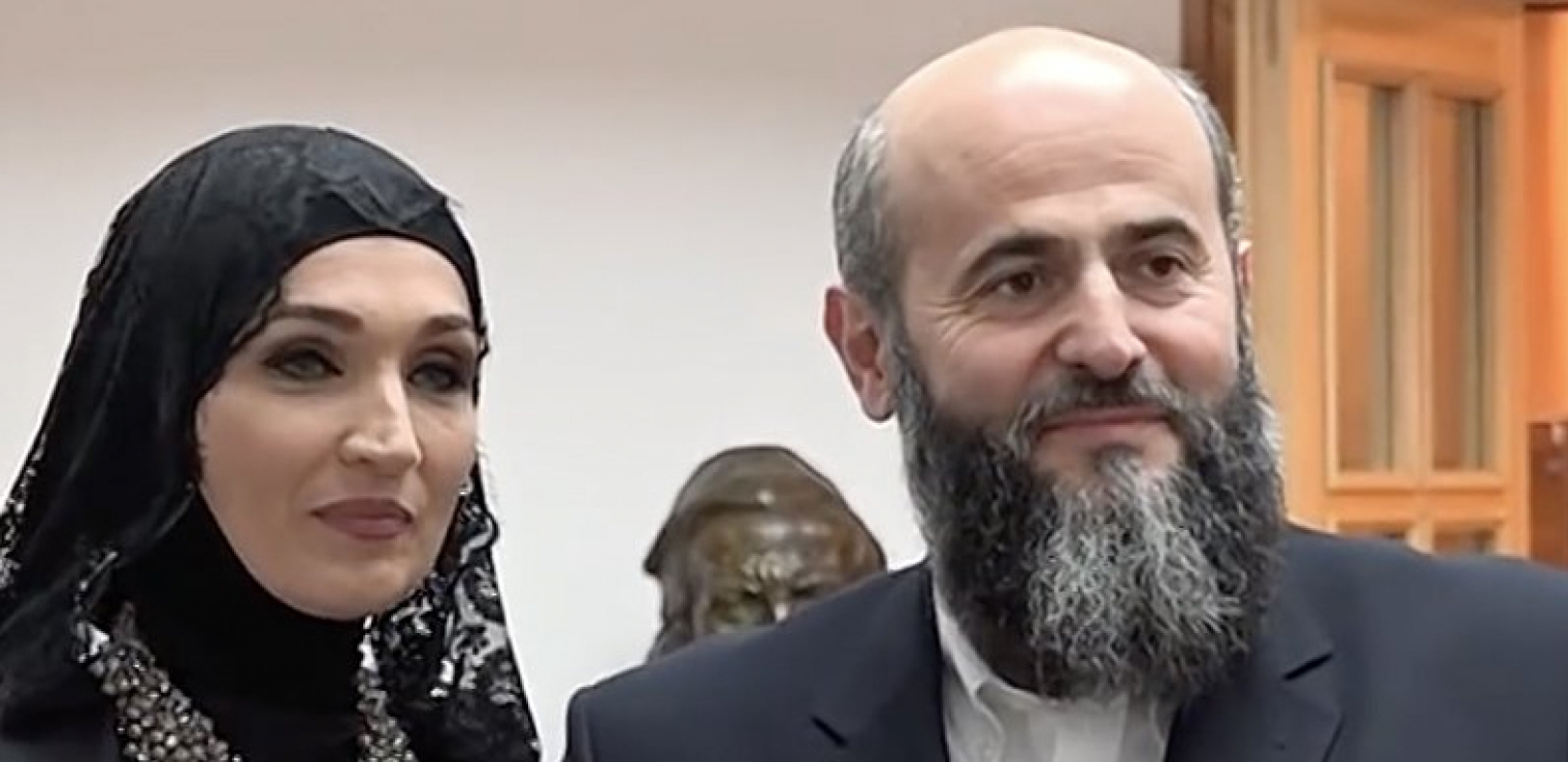 IMAO DVE ŽENE I SEDMORO DECE Zukorlić Umeju upoznao u Jordanu, a Elma važi za jednu od najlepših!