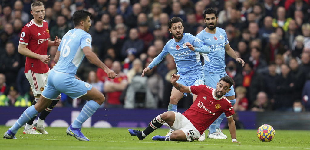 GRADSKI DERBI ZA ŠTOPERA Stub najvećeg evropskog iznenađenja pred transferom karijere