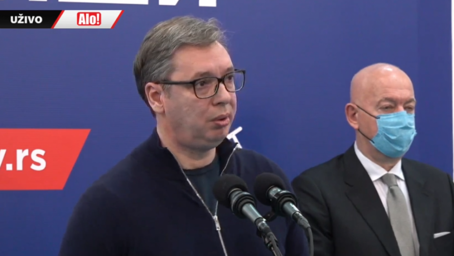 PREDSEDNIK NA SAJMU Vučić nakon što je primio treću dozu vakcine: Ubod igle nisam osetio