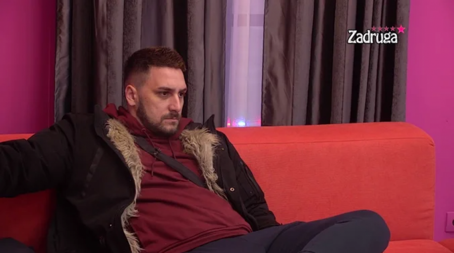 ISPLIVALA ŠOK PREPISKA! Zola tražio pare za drogu od Miljane, žickao se se gram 