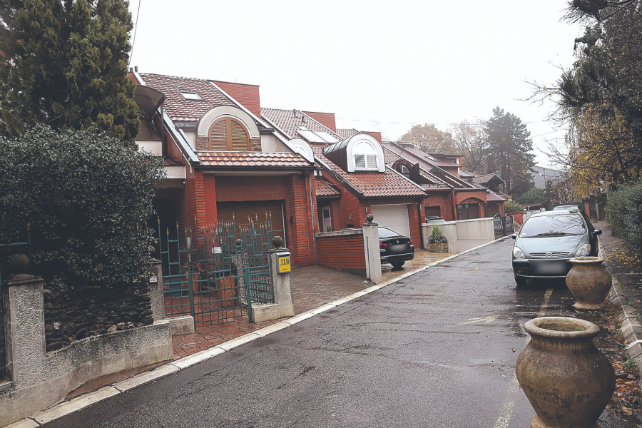 OVO JE KUĆA KOJU JE MATIĆ KUPIO OD ROKVIĆA Radovi u toku, a Marinko je jedva čekao da mu Saša postane i komšija! (FOTO)