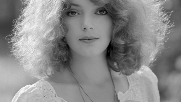 DA LI PREPOZNAJETE OVU JUGOSLOVENSKU GLUMICU? Bila je u braku sa bivšim mužem Nede Arnerić, a evo kako njih dvoje danas izgledaju!