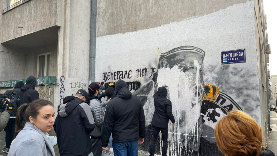 POD OKRILJEM MRAKA Uništeno više grafita podrške Ratku Mladiću u Novom Sadu