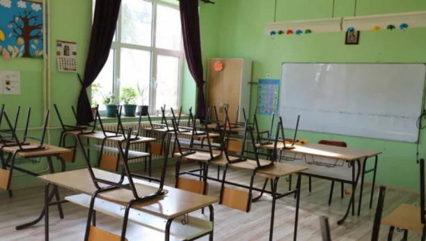 NOVA ODLUKA ZA ŠKOLARCE Ministarstvo prosvete saopštilo kako đaci od ponedeljka pohađaju nastavu