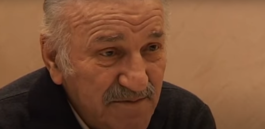 UNUK BATE ŽIVOJINOVIĆA JE PRELEP MLADIĆ Krenuo dedinim stopama i postao glumac, a evo kako izgleda!