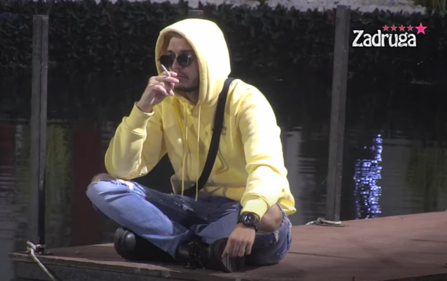 GRCA U SUZAMA ZBOG MAJKE Dejan slomljen nakon vesti o Biljaninom zdravstvenom stanju, pomirenje na pomolu?