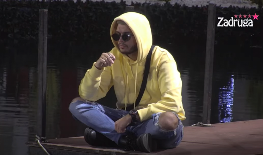 GRCA U SUZAMA ZBOG MAJKE Dejan slomljen nakon vesti o Biljaninom zdravstvenom stanju, pomirenje na pomolu?