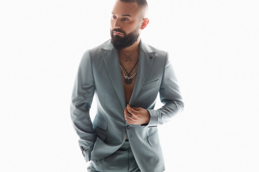 ŠOK POTEZ POZNATOG PEVAČA Filip Mitrović promenio lični opis, pa se nikad jači vratio na scenu: Ovo sam sada ja (VIDEO)