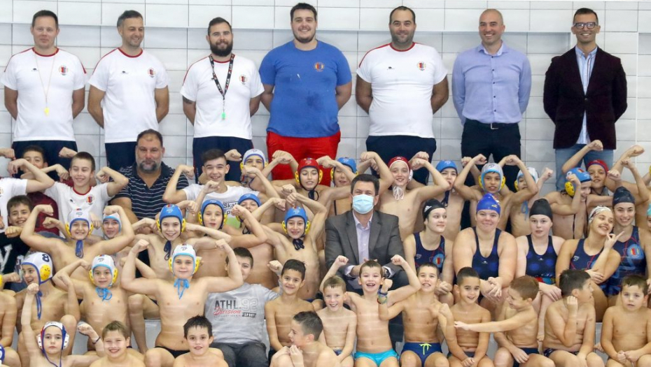 GRAD KOJI SE DIČI SPORTOM! Gradonačelnik i Dejan Savić u poseti VK Šabac! (FOTO)