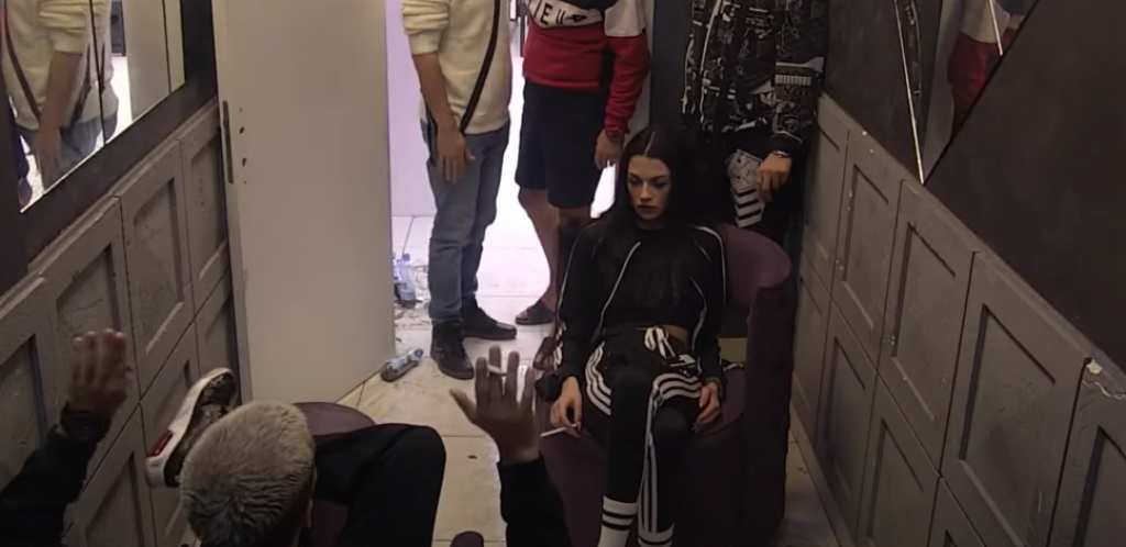 NE PRESTAJE SA PROVOKACIJAMA Dejan smatra da ništa loše nije uradio i nagovestio da će ubuduće ponavljati sve Careve uvrede!