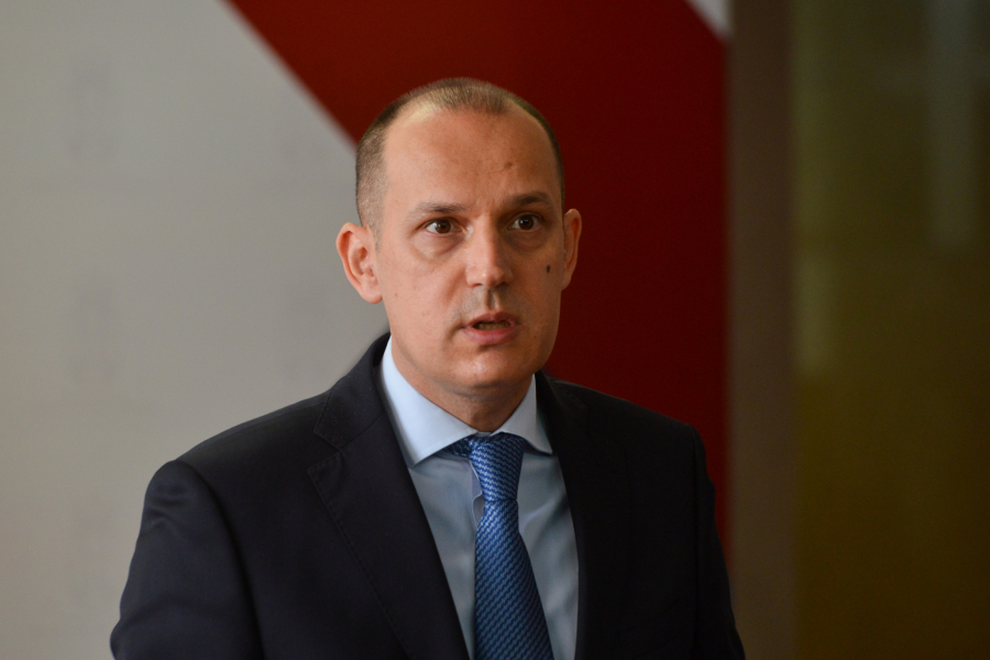 POSTOJI POSEBNA PROCEDURA Lončar: Pojačane mere na aerodromu zbog omikrona