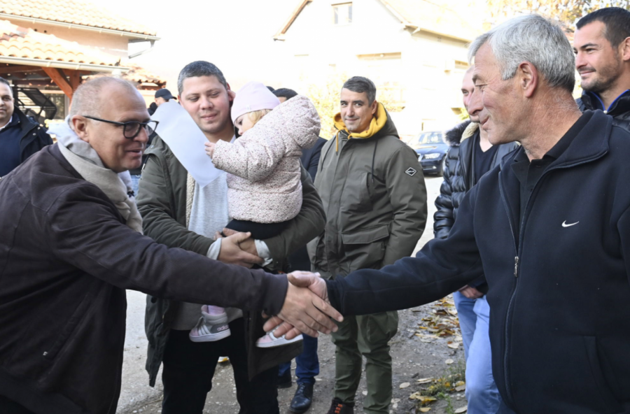 Vesić u poseti gazdinstvu Perišić: Beograd se okreće poljoprivredi, izdvajanja 300 miliona dinara