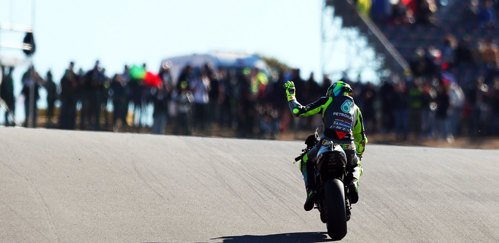 "DOKTOR" ODVEZAO POSLEDNJI KRUG! Valentino Rosi završio karijeru!