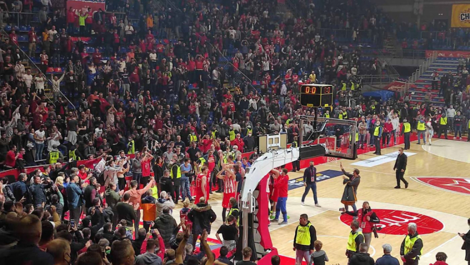 ZVEZDINA DEMONSTRACIJA SILE! Crveno-beli brutalnom odbranom deklasirali Partizan i popeli se na vrh Jadrana!