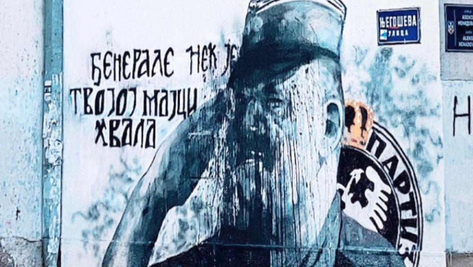 MURAL RATKA MLADIĆA PONOVO UNIŠTEN Zid zasut crnom farbom (FOTO)