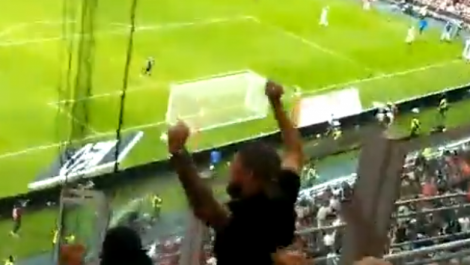 STADION JE EKSPLODIRAO! Snimak Mitrovićevog gola sa tribina, naježićete se zbog ovoga! (VIDEO)
