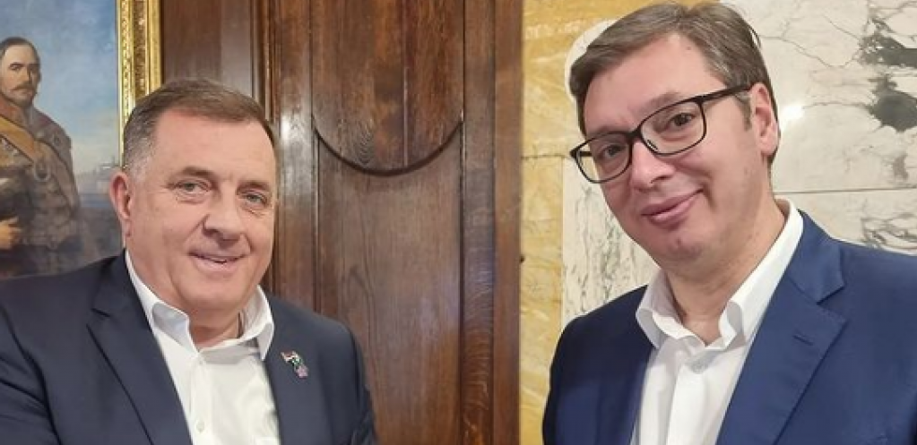 Vučić i Dodik: Jedna čašica - jedan gol