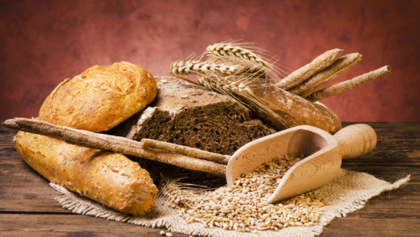 MOŽETE DA NAŠKODITE SVOM ZDRAVLJU Ovih sedam znakova ukazuju da morate smanjiti unos hleba!