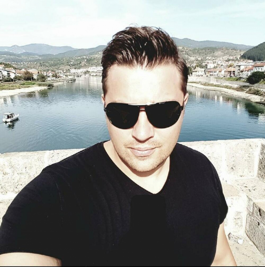 ZVEZDI GRANDA DIJAGNOSTIKOVAN TUMOR Pevačeva supruga se oglasila i otkrila šta mu je potrebno!