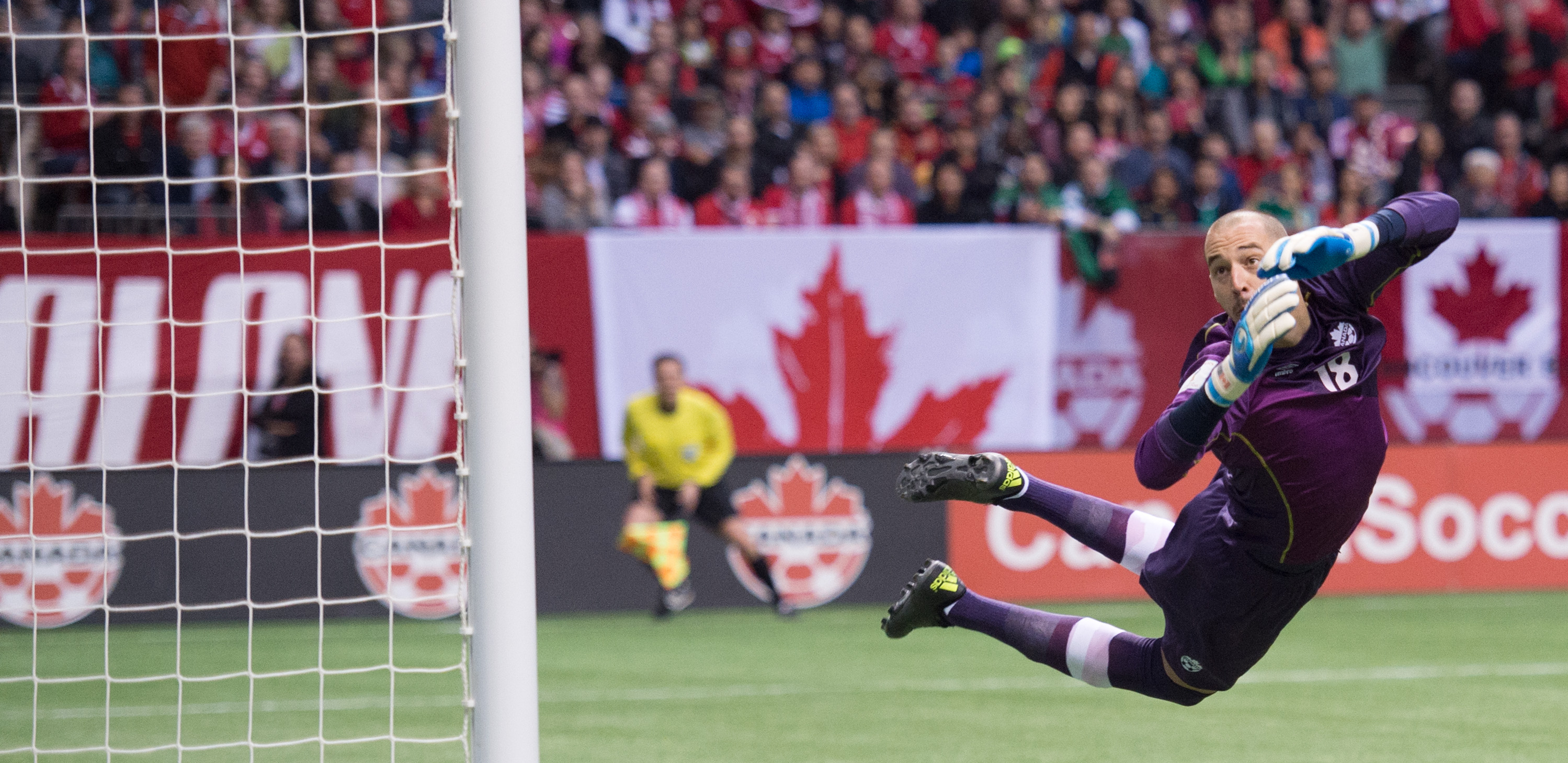 ČINIO JE ČUDA! Borjan postao heroj Kanade, o jednoj njegovoj odbrani priča ceo svet fudbala! (VIDEO)